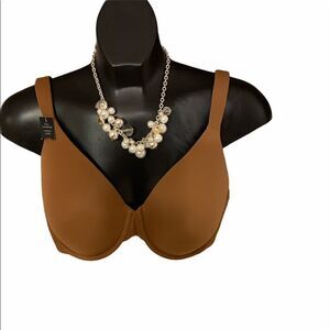 Ambrielle Full Coverage Bra-NWT lightly lined